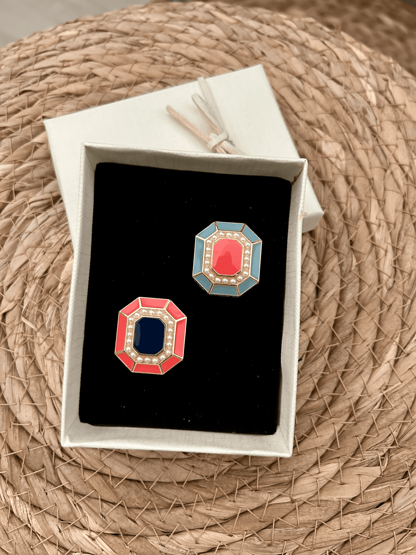Caches-Boutons Bijoux Élégance