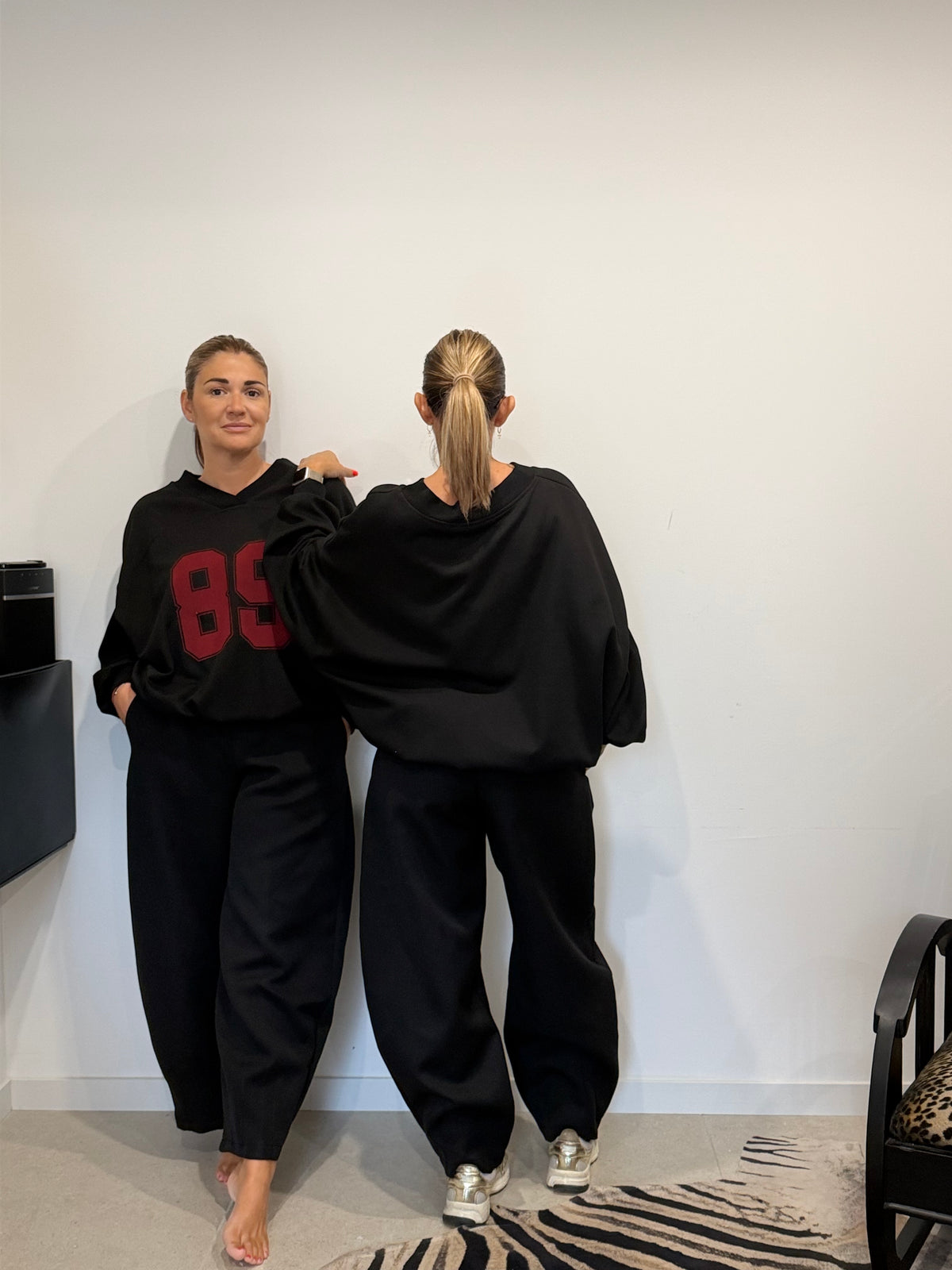 Sweat oversize ROMY 89 - Noir & bordeaux