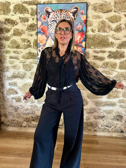 Haut Éléna - Blouse en dentelle noire